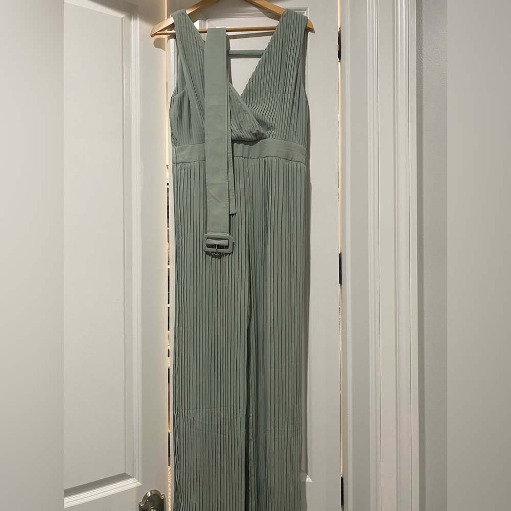 Sage jumpsuit with belt. Special occasion. V-neck